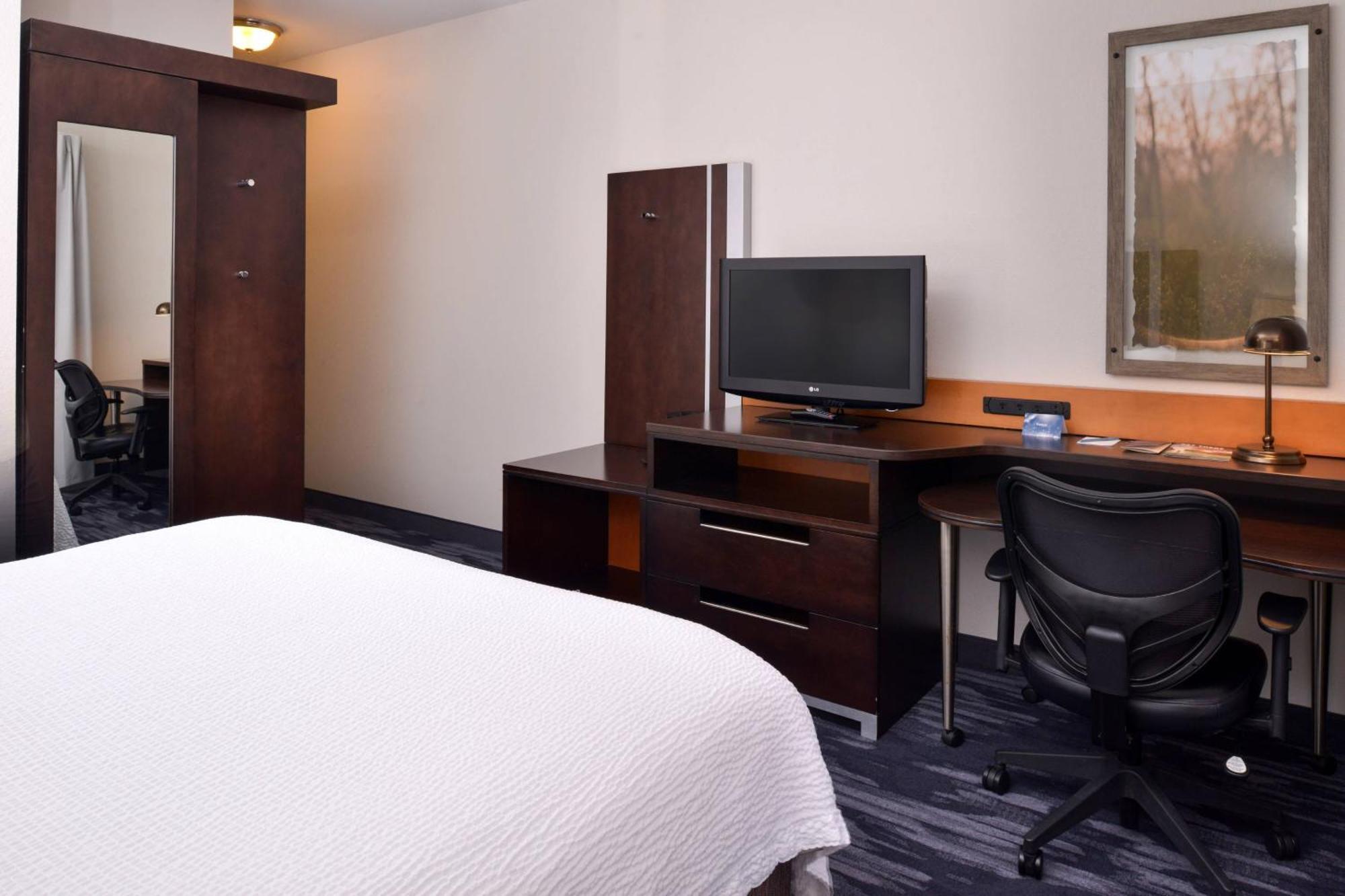Fairfield Inn & Suites By Marriott Сидар-Рапидс Экстерьер фото