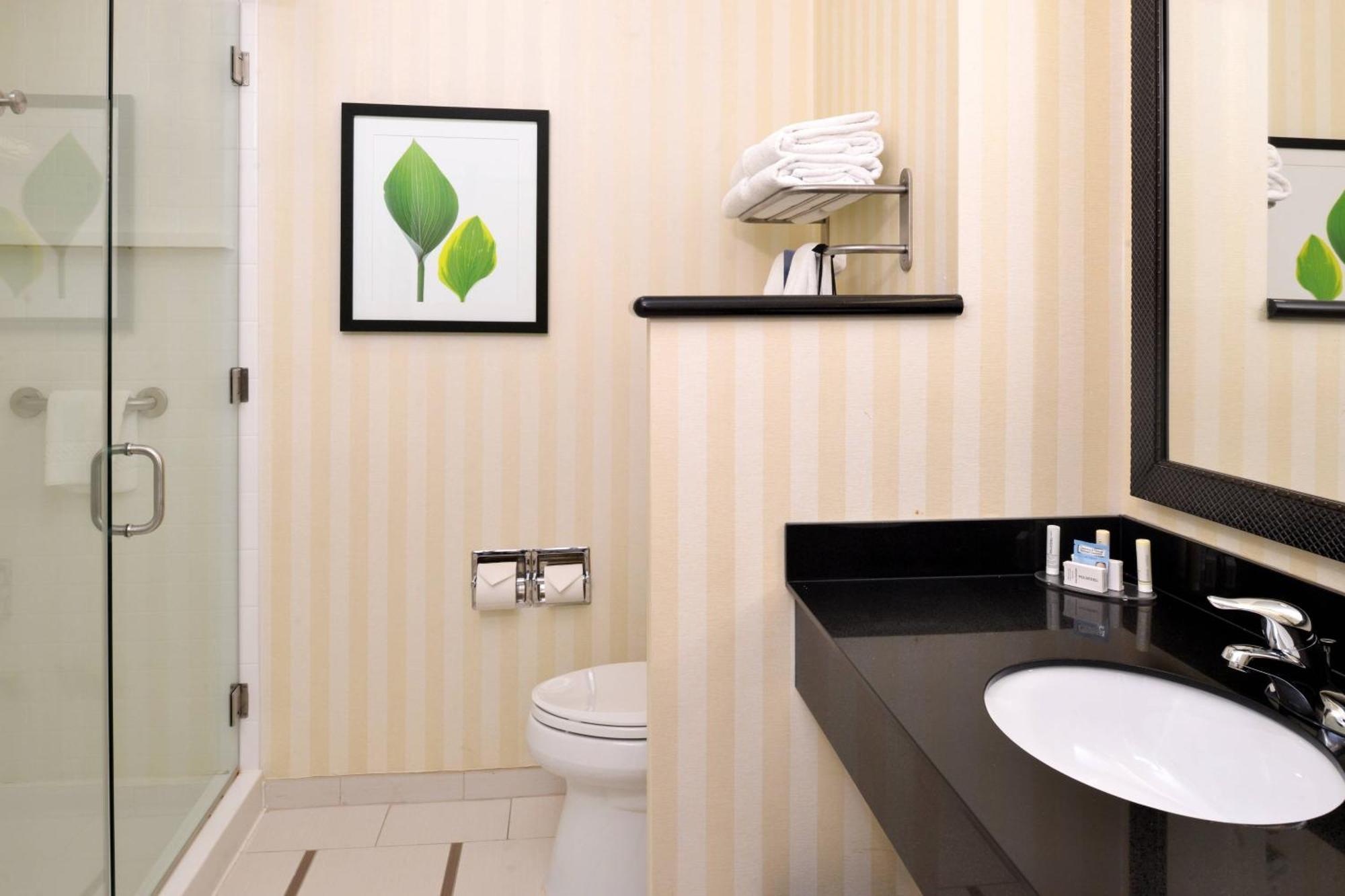 Fairfield Inn & Suites By Marriott Сидар-Рапидс Экстерьер фото